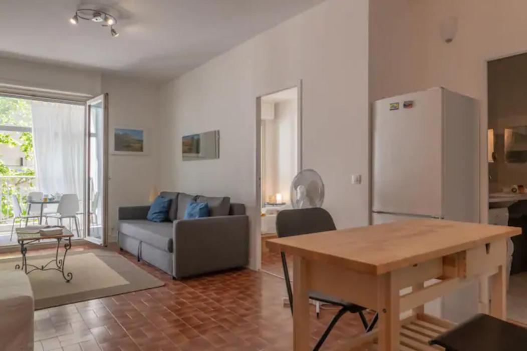 Grand Appartement Lumineux Pour 2 A 4 Personnes A Avignon Intra-Muros Wifi Gratuit Exterior foto